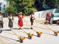 2004